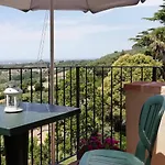 G&g House